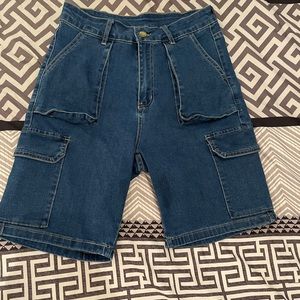 Shein Flip flap plckets denim cargo bermudas. US S. extremely stretchy material